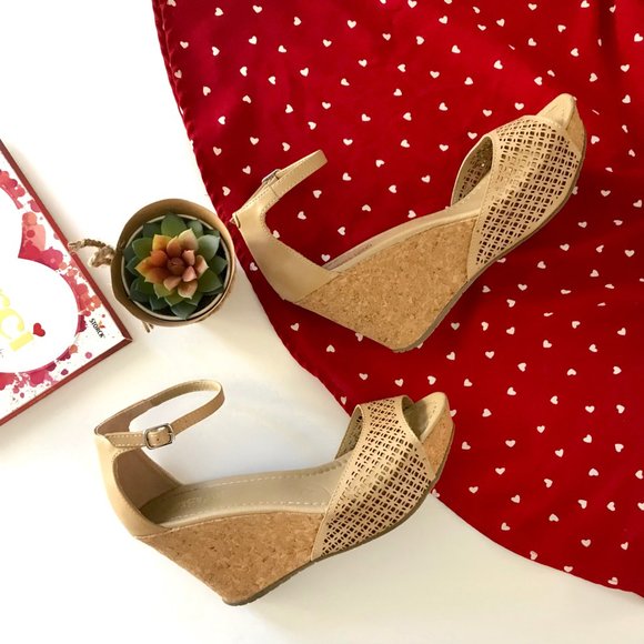 Kenneth Cole Reaction Shoes - Kenneth Cole Reaction Ankle Strap Wedge Sandals